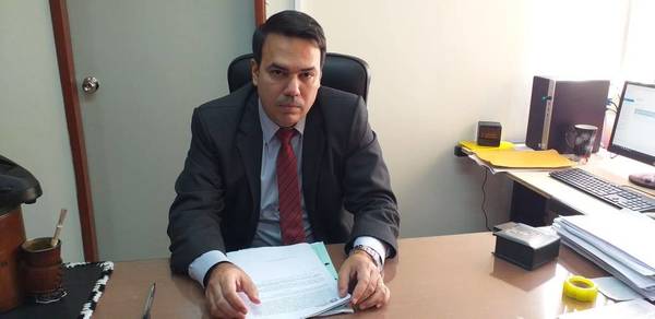 Juez admite imputación contra ex titular de la Dinac y otras seis personas, en caso de supuesta sobrefacturación - ADN Paraguayo