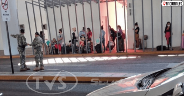 Denunció que milico le pidió plata o sexo a cambio de cruzar el Puente de la Amistad
