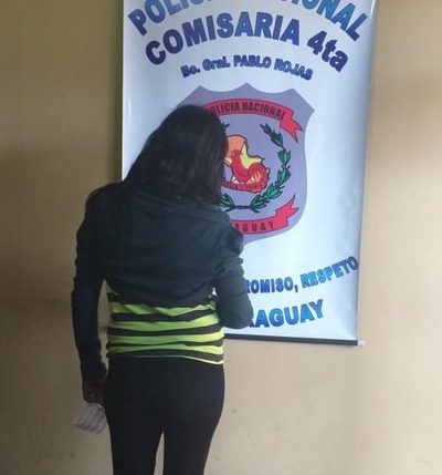 Apresan a mujer por descuidar a su hijo