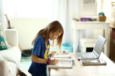 Padres piden ley especial que garantice descuento de cuotas en colegios privados - Nacionales - ABC Color