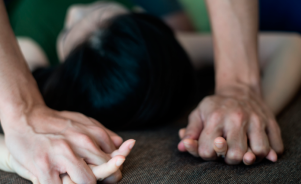 Mujer es abusada durante asalto domiciliario en el Km 10