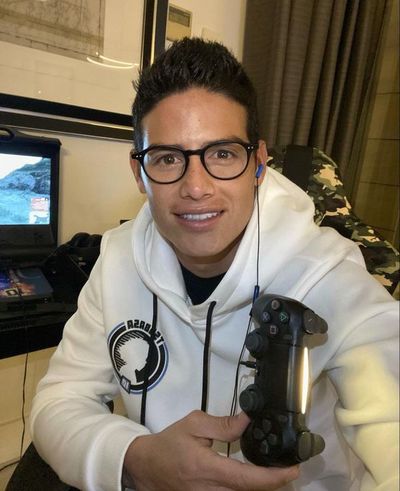 Ospina y James ayudarán a niños con torneo de Free Fire - Fútbol - ABC Color