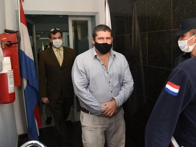 Hackeo de celulares: Fabián Martí se entrega a la Justicia