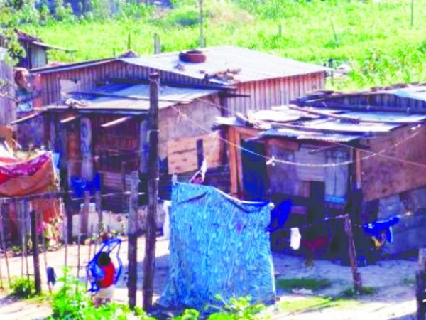 Crisis: "Empeñé la cuna de mi bebé para comer"