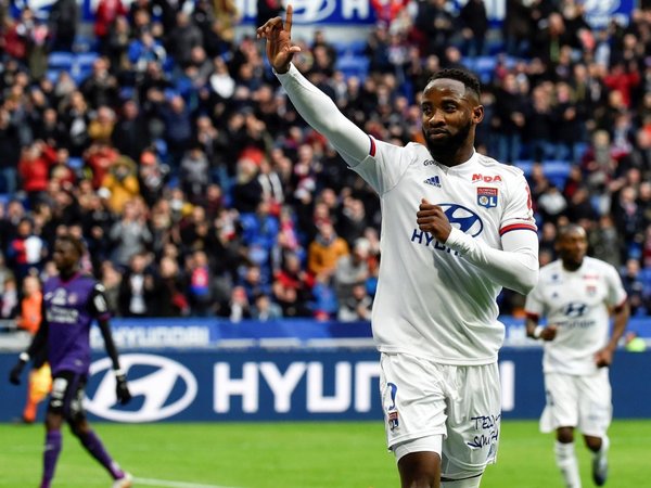 Lyon se plantea recurrir la decisión de dar por terminada la liga francesa