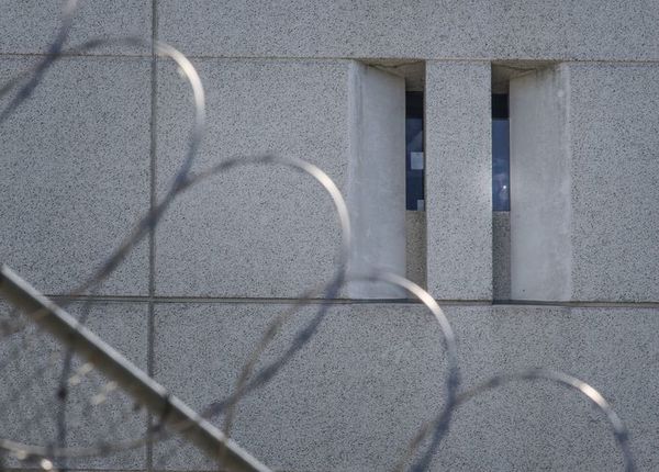 Maquinaria de detención de migrantes “explotó” en EE.UU. con Trump - Mundo - ABC Color