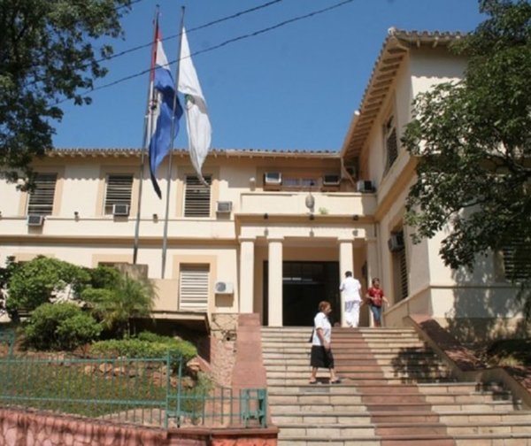 Renuncian directores generales de Salud