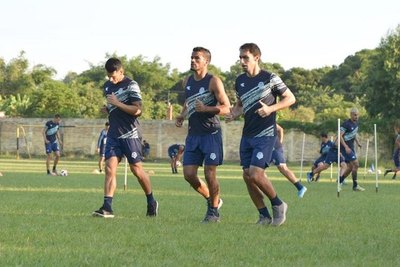 “Hay clubes que te tratan de boludos”, he’i | Crónica