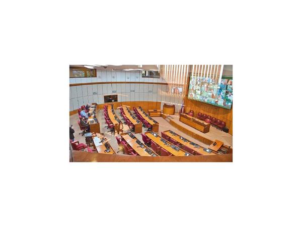 Senadores rechazan el desafuero de Zacarías