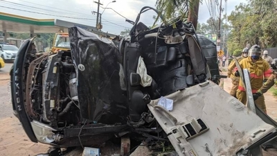 HOY / Farreaban en cuarentena, salieron a buscar alcohol y protagonizaron aparatoso accidente
