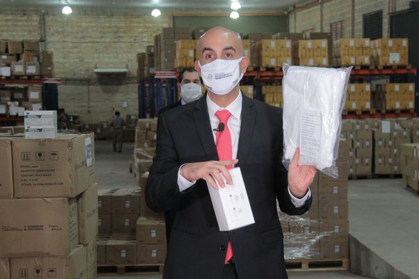 Rumores de renuncia de Mazzoleni agravan crisis sanitaria