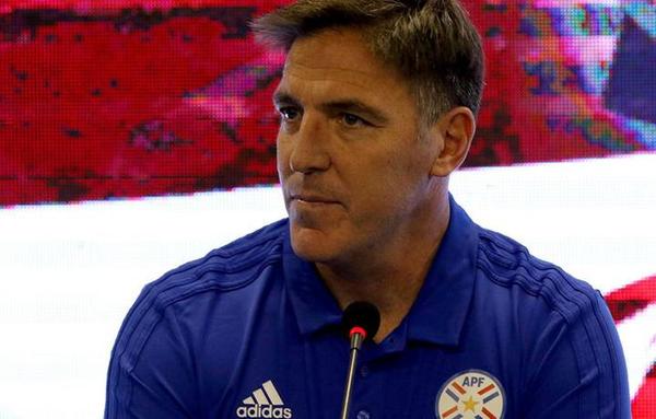 Reducirán el 50% de los honorarios de Eduardo Berizzo y su equipo técnico