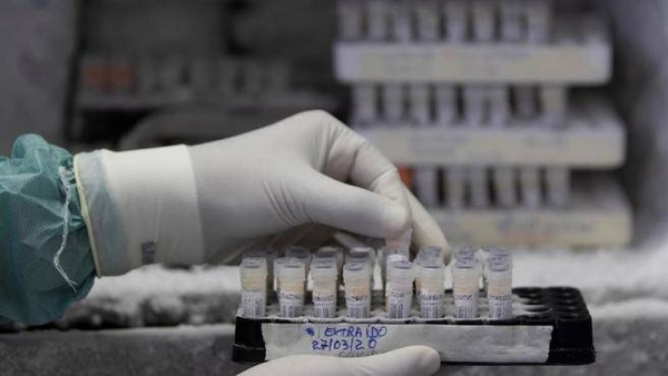 HOY / Universidad de Oxford estima que tendrá lista la vacuna contra el coronavirus para septiembre