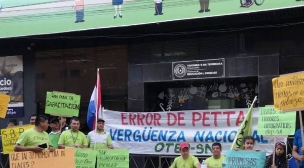 HOY / Docentes no cobran jubilación hace 4 meses: “Vamos a manifestarnos”