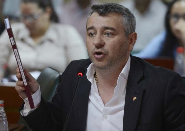 Juicio político a Quiñónez: "Hay que tener elementos objetivos y no plantear con indicios", dice Centurión » Ñanduti
