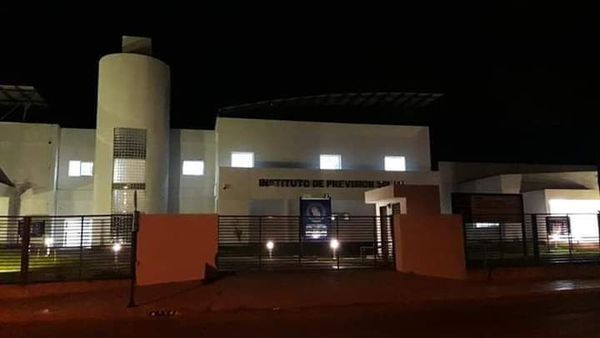 Dos policías heridos tras disparo accidental en la cárcel de PJC - Nacionales - ABC Color