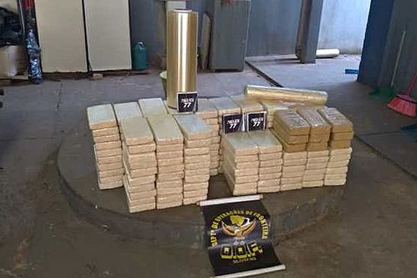 Confiscan carga de cocaína  - Judiciales y Policiales - ABC Color
