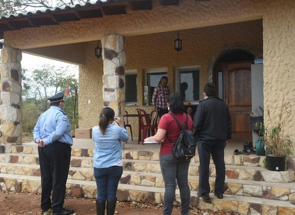 Fiscalía allana una vez más vivienda en Embocada, en busca de Juliette - Nacionales - ABC Color