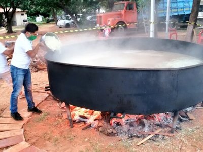 Feroz olla popular dio de comer a 7.000