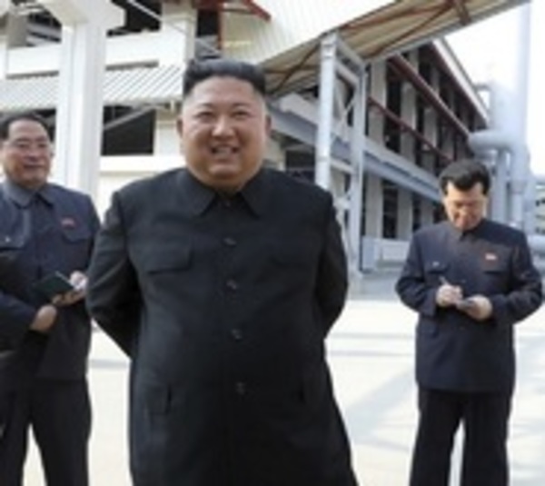 Kim Jong-un reaparece en público luego de 20 días - Paraguay.com