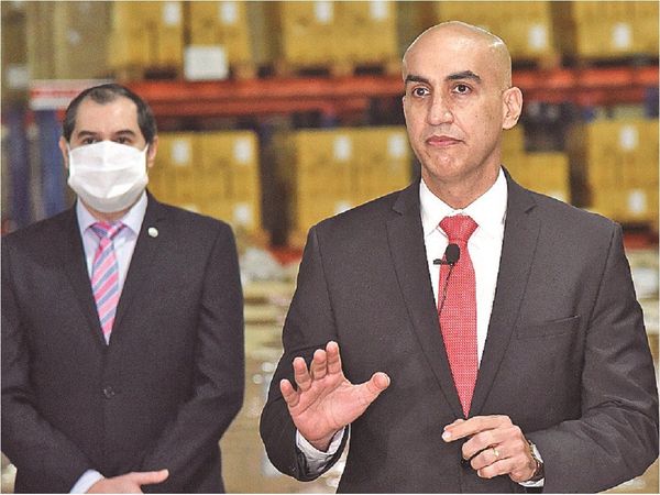 Ministros que gozan de bendición de Abdo, bajo la lupa del Congreso