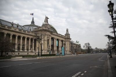 Francia prolonga el estado de emergencia sanitaria