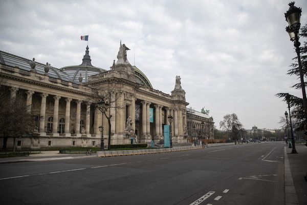 Francia prolonga el estado de emergencia sanitaria