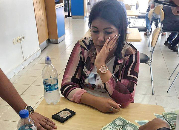 Fiscalía Antisecuestro detiene a una mujer por extorsión de G. 45 millones