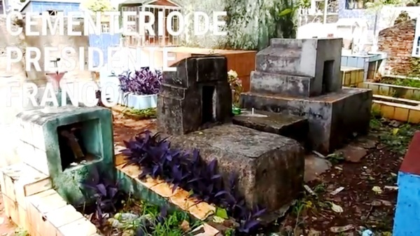 Cementerio de FRANCO se convirtió en criadero de mosquito