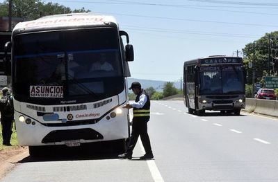 Mañana vuelven a operar buses desde Cordillera y Paraguarí - Locales - ABC Color