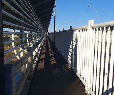 Por ahora el Puente de la Amistad está vacío