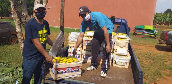Productores de banana se acoplan a medidas para no parar actividad
