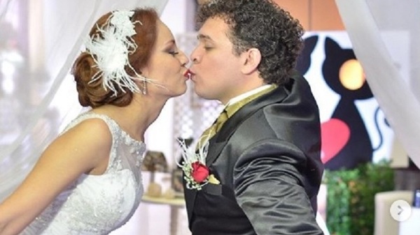Dani Meza celebró 5 años de matrimonio con Perla Servián 