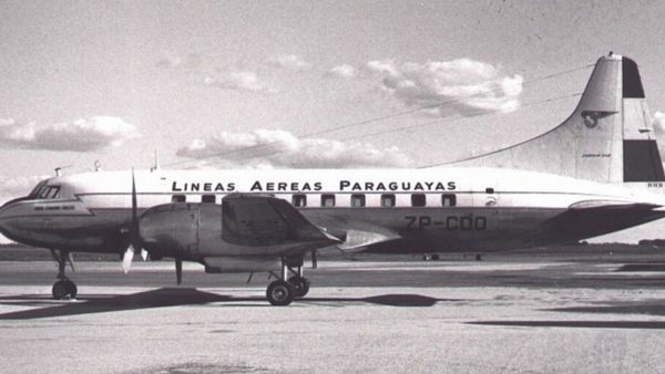 LAP, aerolínea de bandera