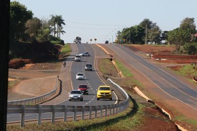 Paraguay amplía red vial a 96 rutas departamentales