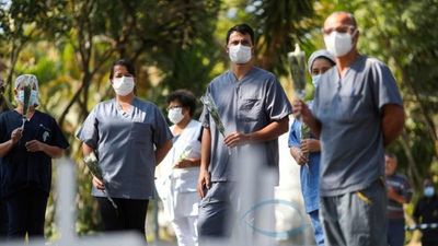 Brasil supera los 100.000 casos confirmados y registra más de 7.000 muertes por covid-19