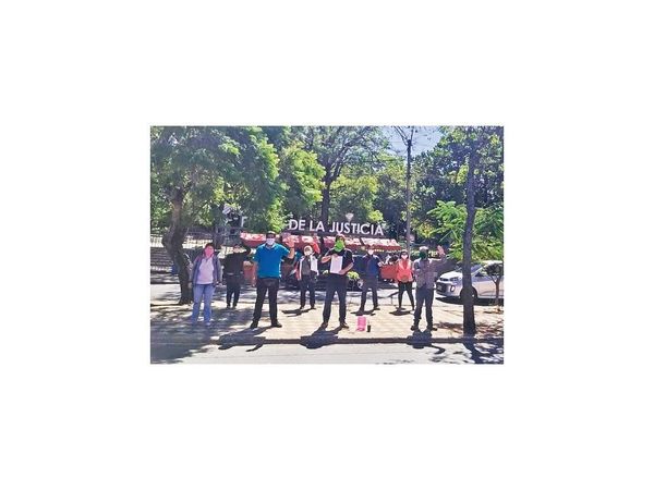 Justicia dice que gente con hambre no agotó los recursos