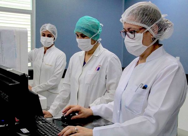 Hay 4.000 enfermeras desempleadas y urge despolitizar la contratación