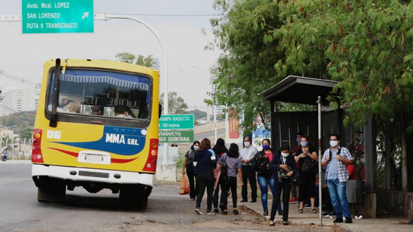 Inició la cuarentena inteligente: Pocos buses y trafico cargado