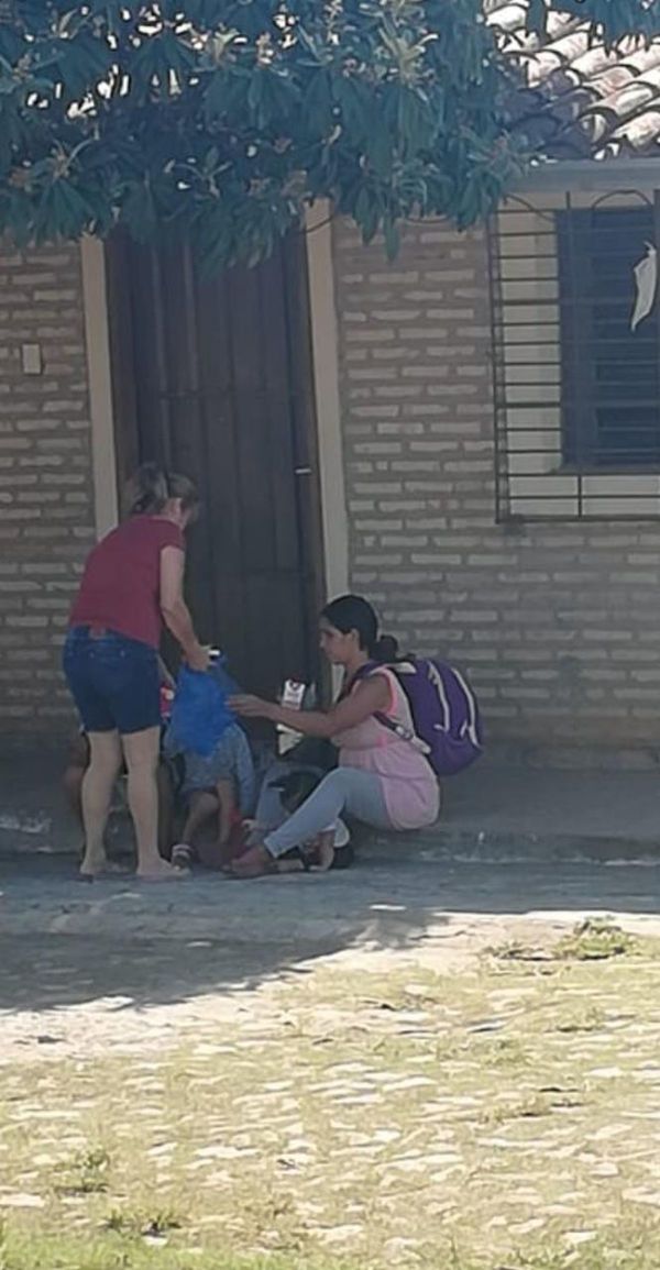 Vendedora de limones y berro de Areguá pide ayuda para cubrir sus necesidades