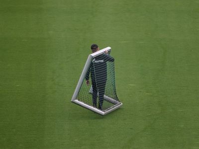 La Bundesliga informa de diez positivos en primera y segunda