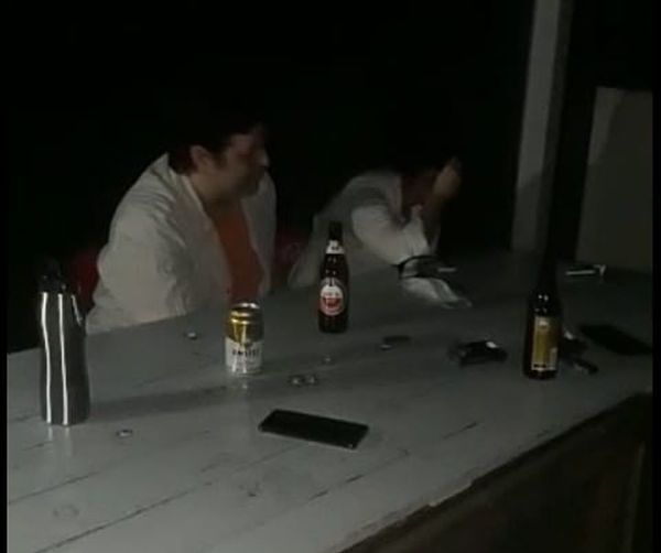 Investigarán a médicos denunciados por beber cerveza en Clínicas