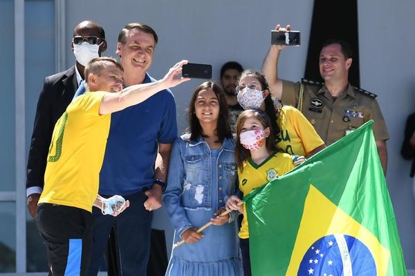 Jair Bolsonaro se sumó a un nuevo acto contra el Congreso y la Corte Suprema - ADN Paraguayo