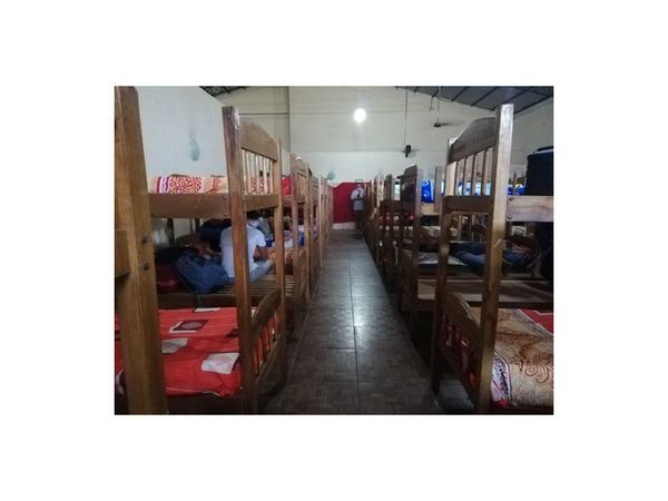 En 3 días, confirmaron 114 casos de COVID en albergues
