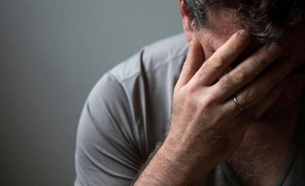 HOY / Avizoran pandemia de trastornos mentales y cuentan cómo identificar a suicidas