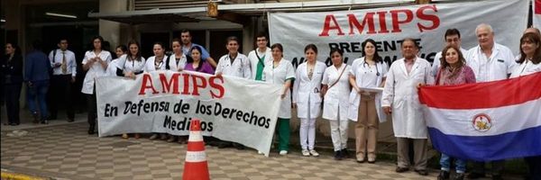 Asociación de médicos repudia denuncias de licitaciones multimillonarias del IPS