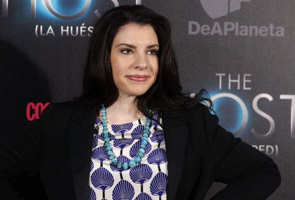 Autora de “Twilight” publicará en agosto la precuela “Midnight Sun” - Literatura - ABC Color