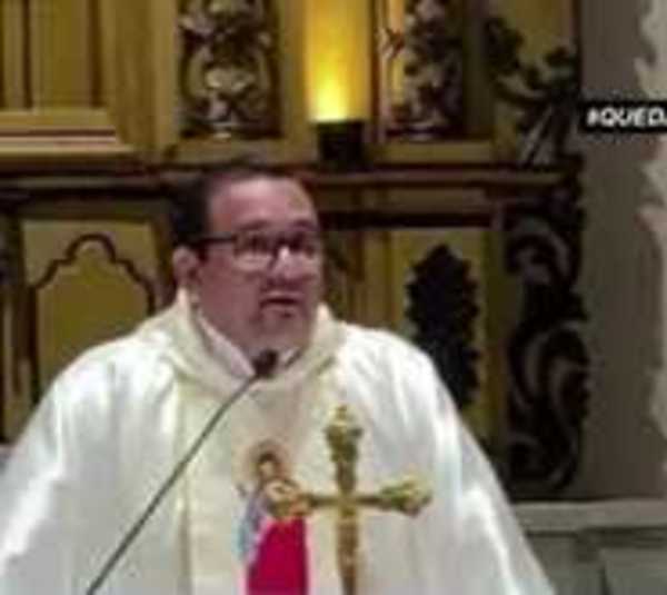 Sacerdote trata de patoteros a padres que piden descuentos en colegios - Paraguay.com