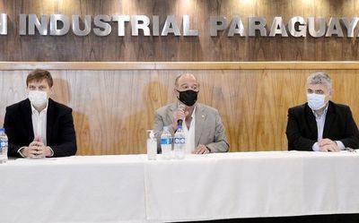 Gremios temen despido de miles de docentes - Economía - ABC Color