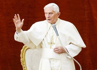 Benedicto lamenta “muerte social” por pensar diferente - Internacionales - ABC Color